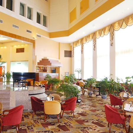Yinhe Dynasty Hotel Chengdu Exterior photo