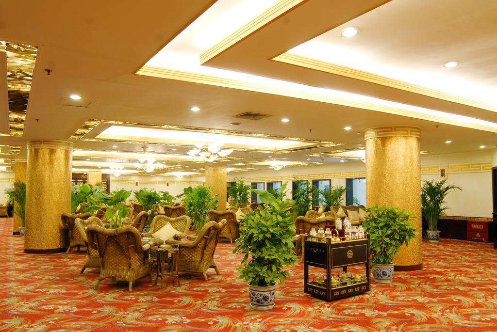 Yinhe Dynasty Hotel Chengdu Exterior photo